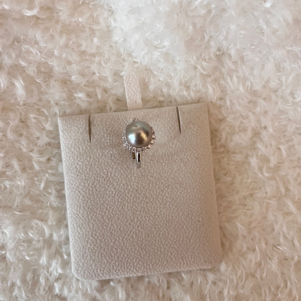 Australian white pearl ring
